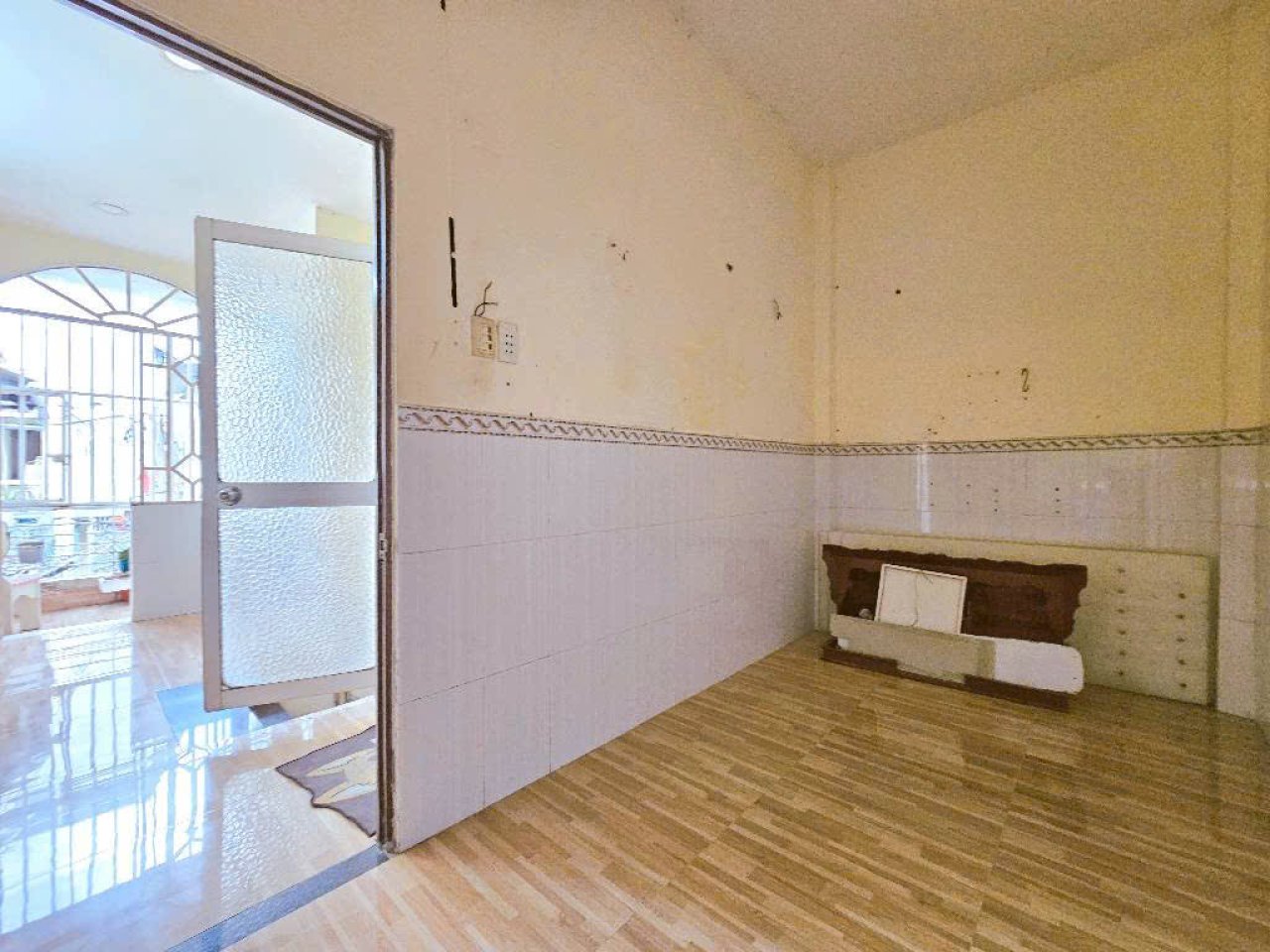 Nhà Vuông 2 tầng 28m2 – Nguyễn Văn Công QV - Ảnh 2